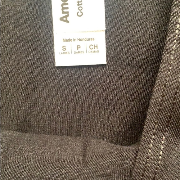 LAST CALL Fitness Fox Crop Top - Picture 7 of 9